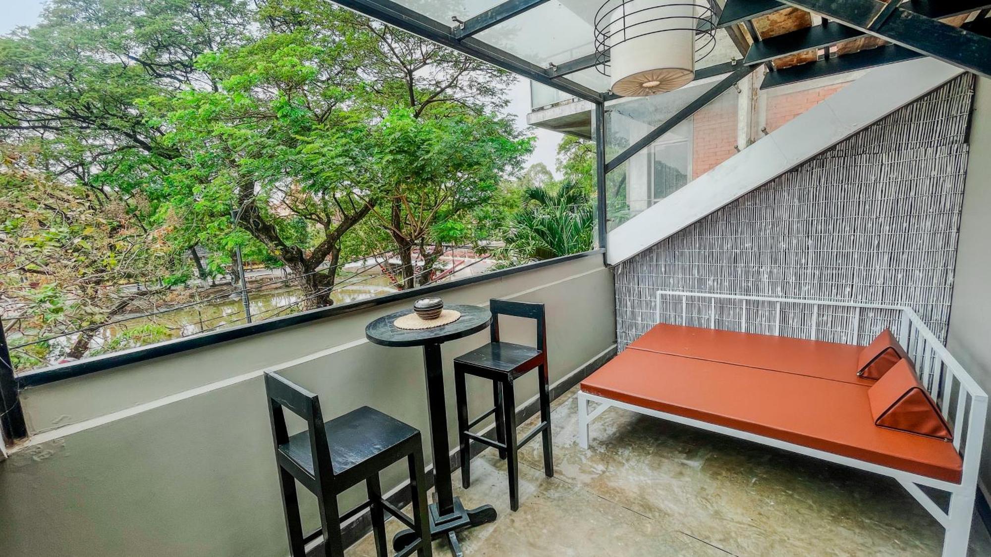 Dusit Khách sạn